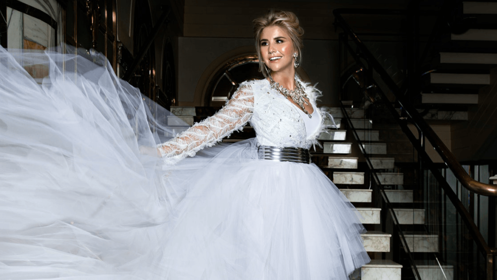 Beatrice Egli: Zum Fest wird schräg gesungen