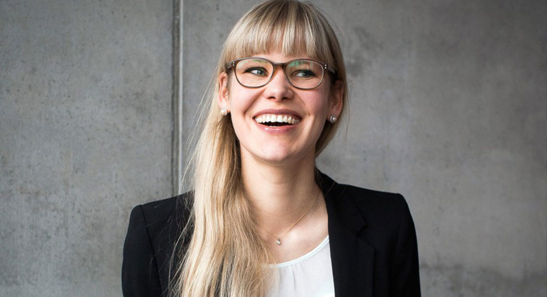 Eva Asselmann