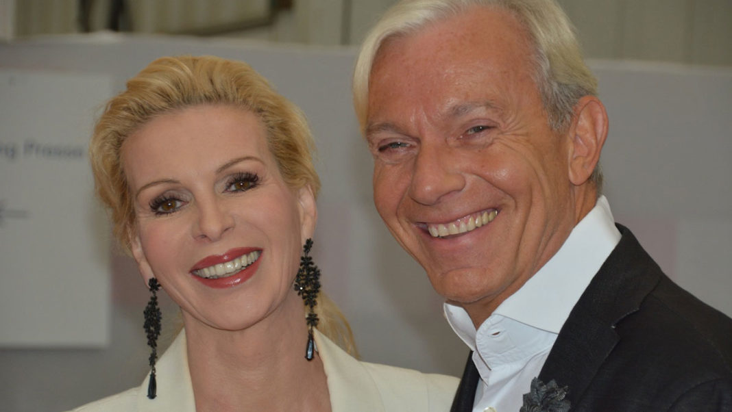 Jo Groebel mit Partnerin