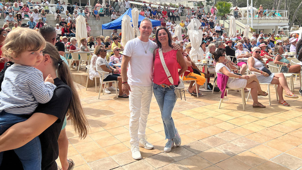 Mitch Keller mit Fan Angie