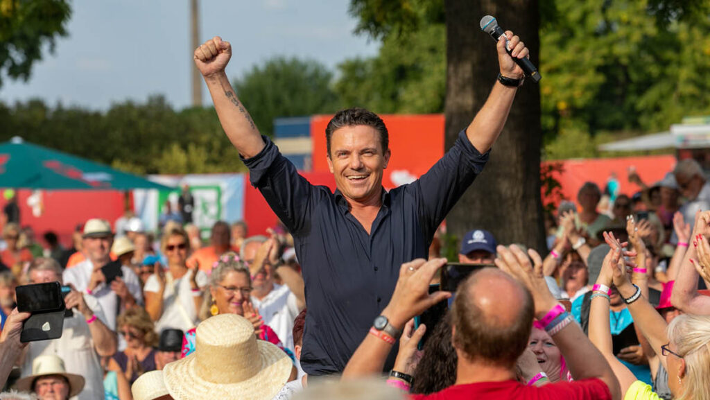 Stefan Mross zurück auf der Bühne