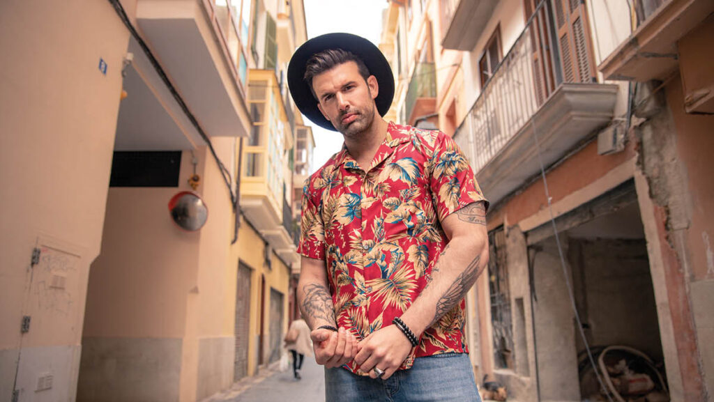 Jay Khan: Antrag nach acht Jahren