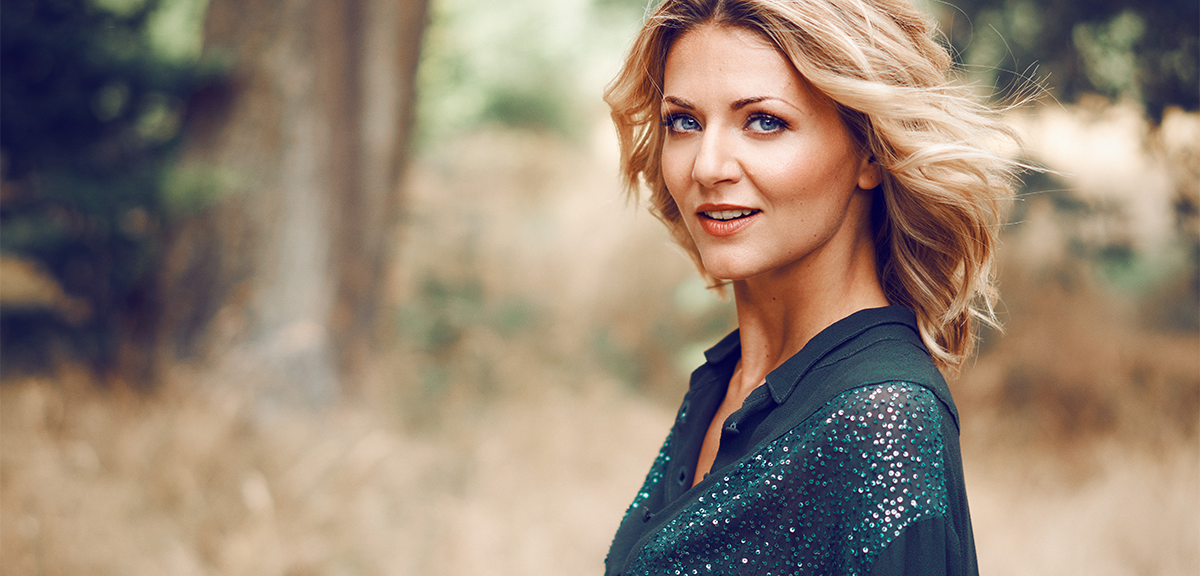 Ella Endlich: Schlager mit Augenzwinkern